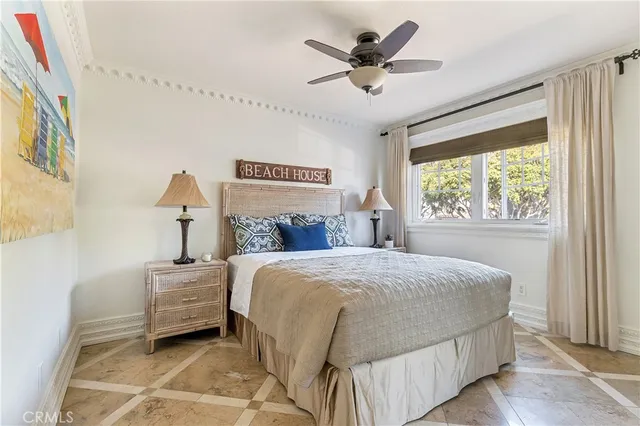 $6,000 | 329 Marguerite Avenue, Unit 3, Corona del Mar, CA 92625