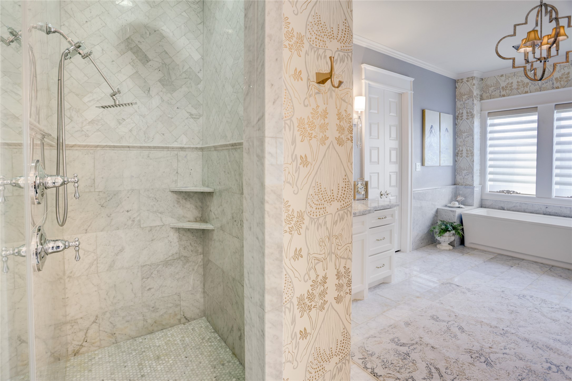 6430 Rolla Street Houston, TX 77055 - Photo 18 of 30 a bathroom with a shower