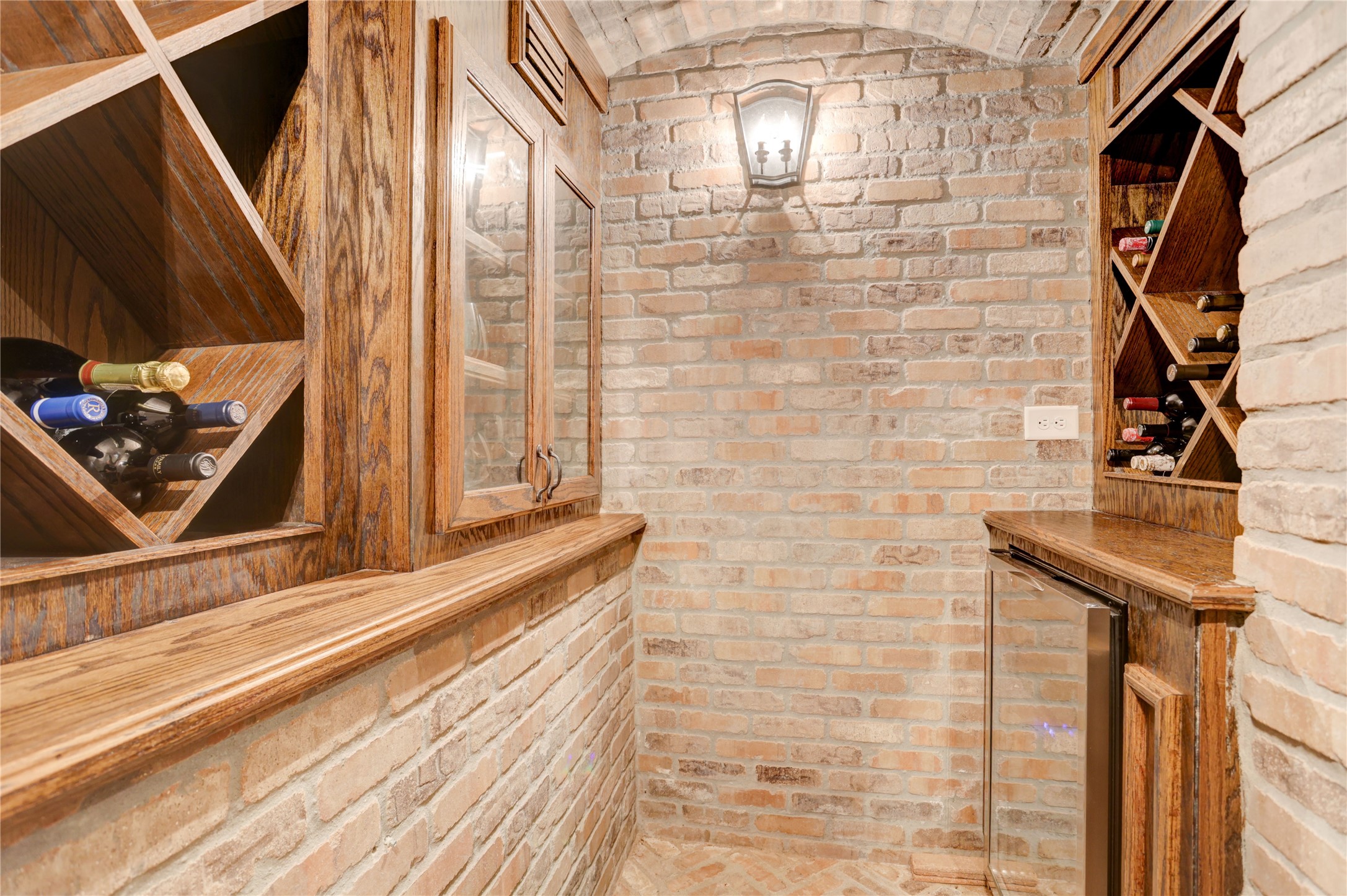 6430 Rolla Street Houston, TX 77055 - Photo 8 of 30 a view of a door