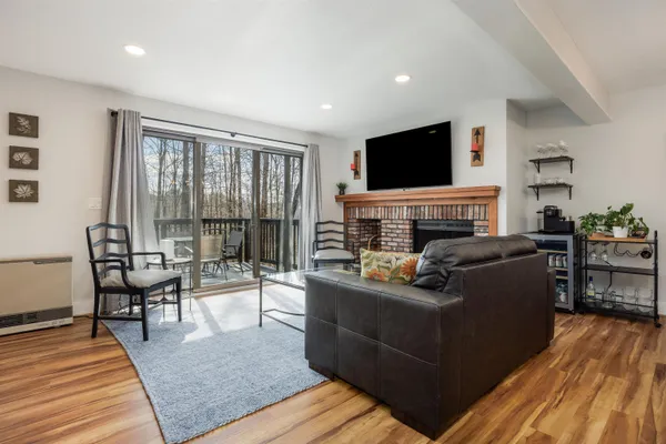$529,000 | 170 Sugar Hill Lane, Hartford, VT 05059