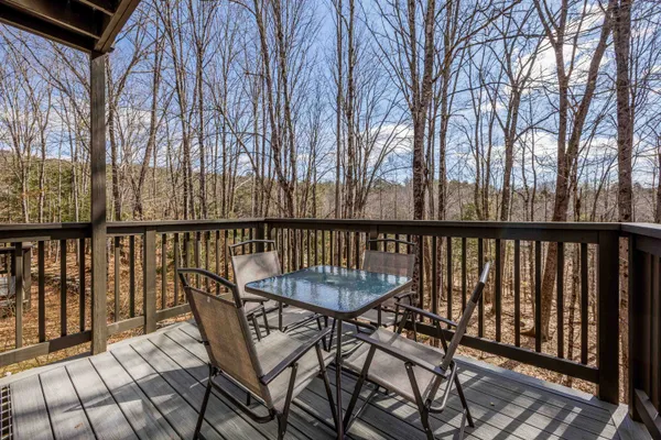 $529,000 | 170 Sugar Hill Lane, Hartford, VT 05059
