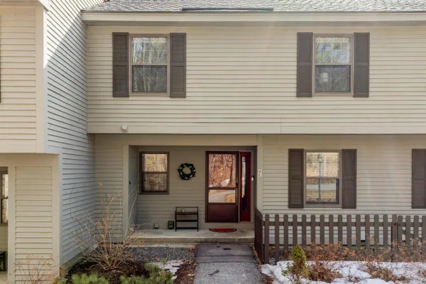 $529,000 | 170 Sugar Hill Lane, Hartford, VT 05059