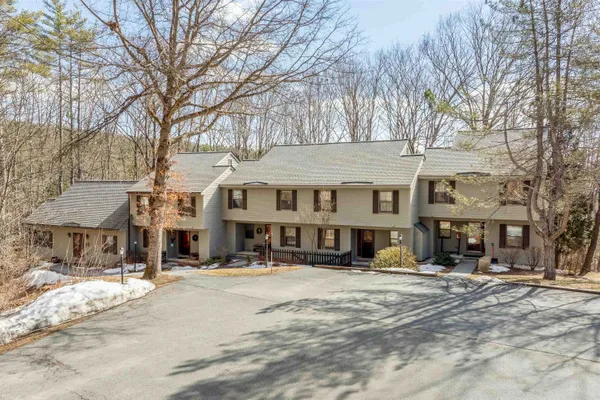 $529,000 | 170 Sugar Hill Lane, Hartford, VT 05059