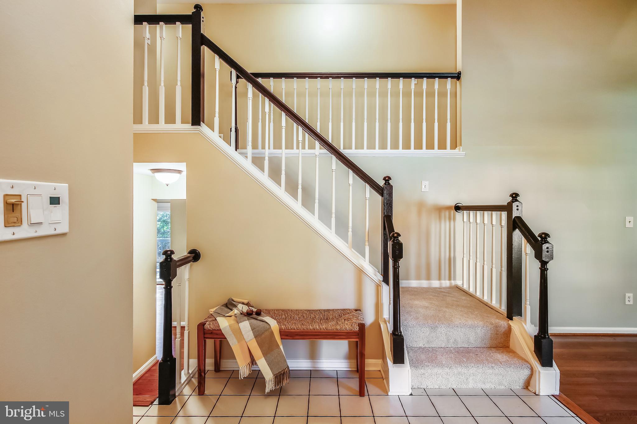 11955 Grey Squirrel Lane Reston, VA 20194 - Photo 5 of 61 Enter from front door or garage