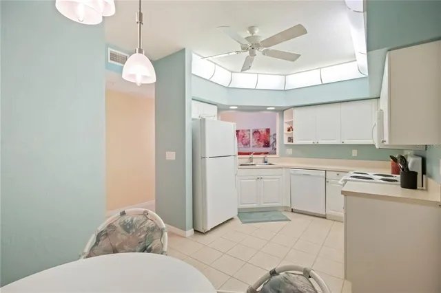 $259,900 | 7033 Strand Circle, Unit 102, Bradenton, FL 34203