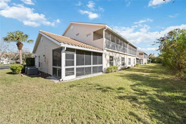 $259,900 | 7033 Strand Circle, Unit 102, Bradenton, FL 34203