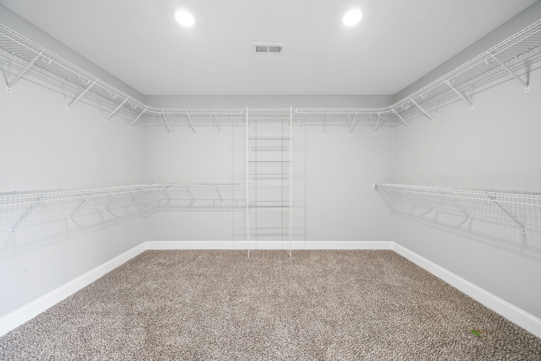 267 Alonzo Place Cunningham, TN 37052 - Photo 30 of 40 a empty room with a empty space