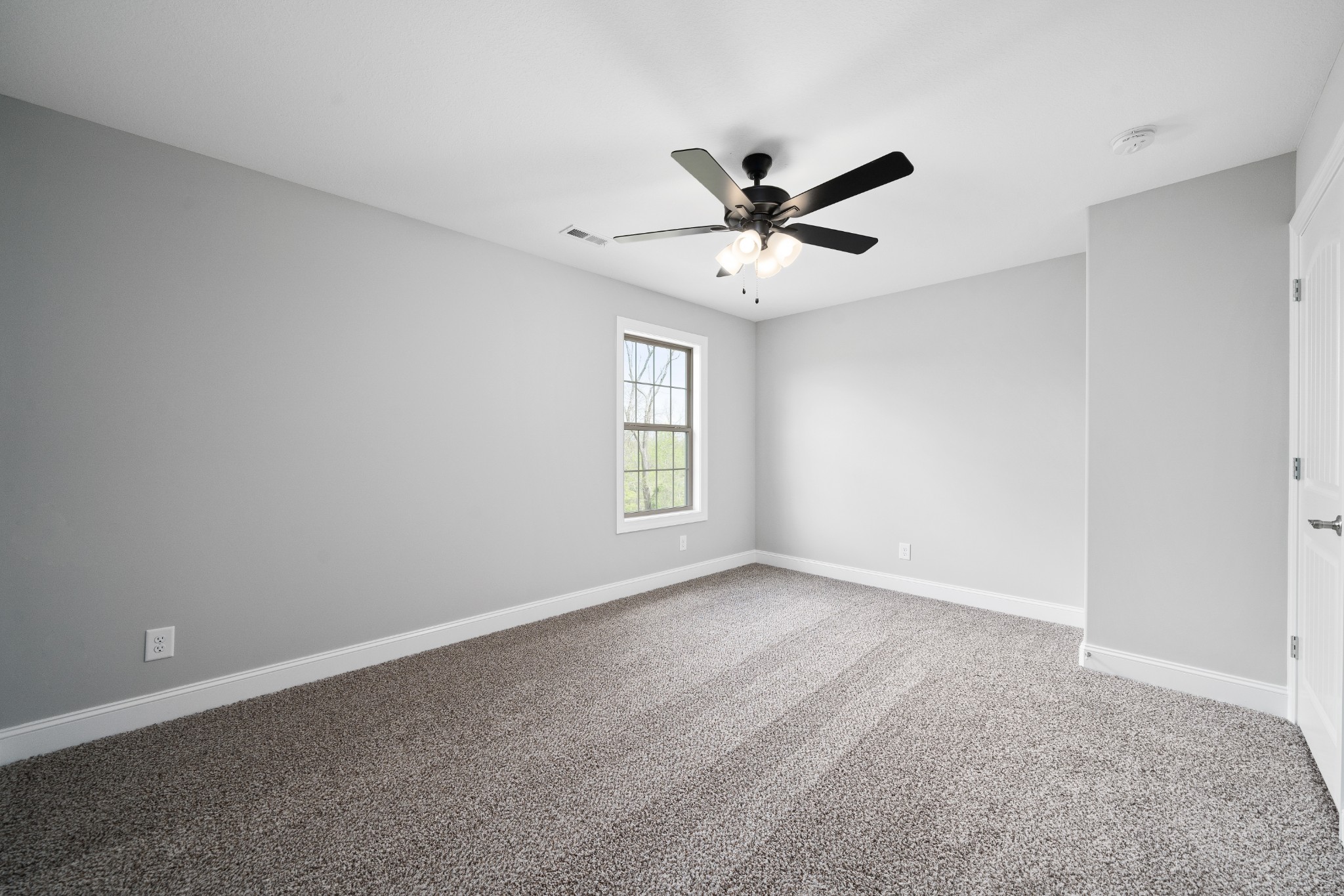 267 Alonzo Place Cunningham, TN 37052 - Photo 32 of 40 a view of an empty room with a window