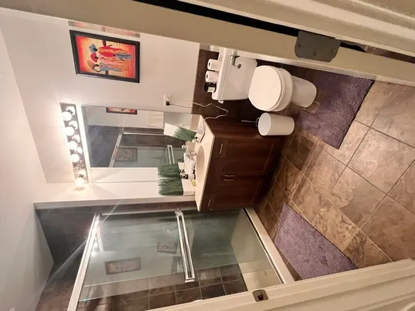 $3,000 | 235 West Van Buren Street, Unit 2415, Chicago, IL 60607