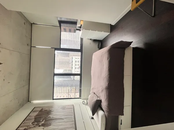 $3,000 | 235 West Van Buren Street, Unit 2415, Chicago, IL 60607