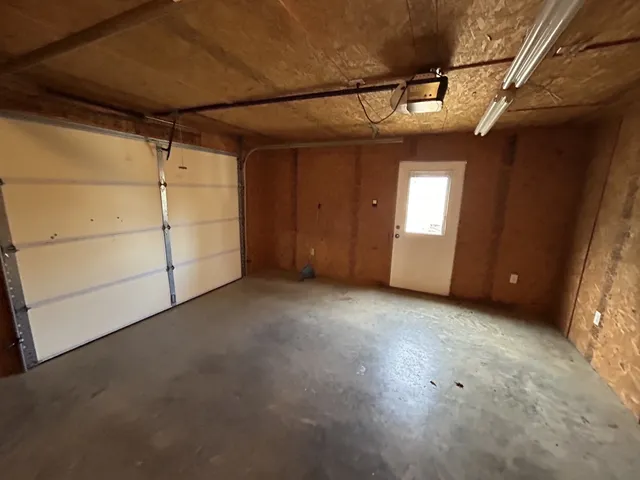 a view of a garage