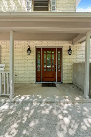 a view of a house with a outdoor space