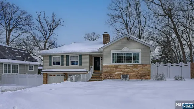 $665,000 | 174 Hillcrest Drive, Wayne, NJ 07470