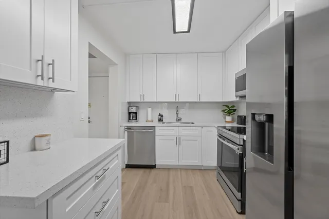 $1,850 | 9273 Southwest 8th Street, Unit 416, Boca Raton, FL 33428