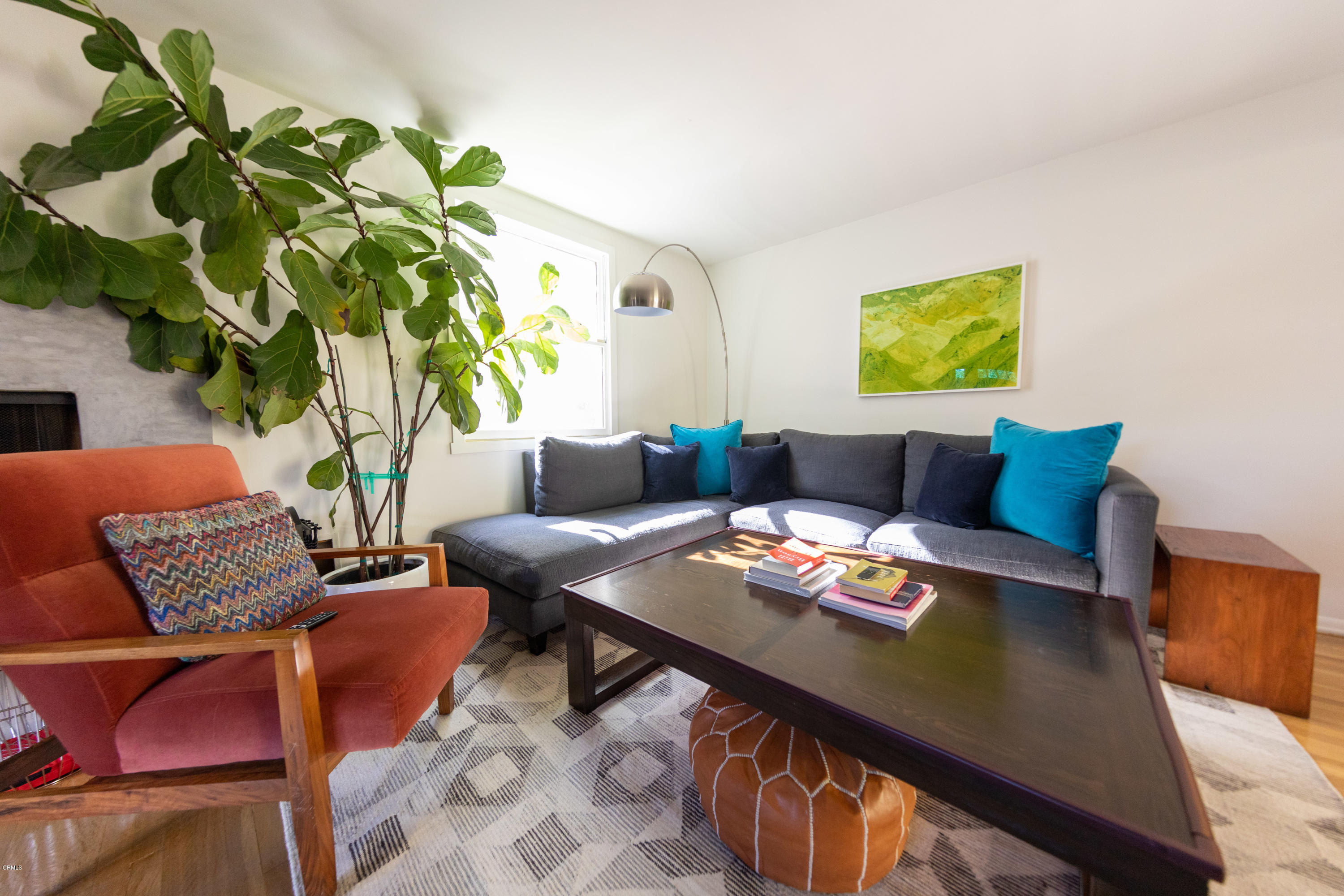 503 Quail Drive Los Angeles, CA 90065 - Photo 3 of 16 a living room with furniture and wooden floor