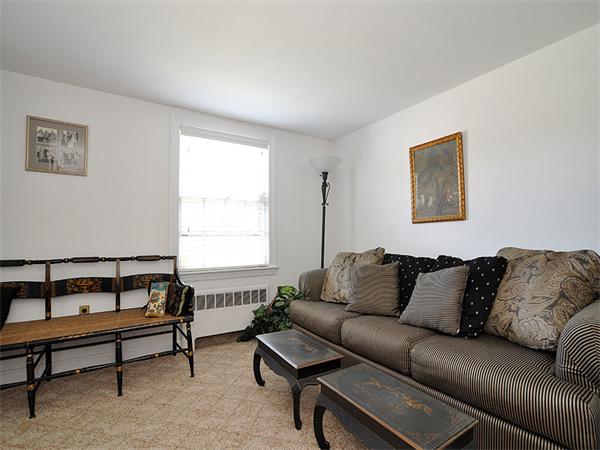 41 Larchmont Road Melrose, MA 02176 - Photo 15 of 28 Gallery Image 15