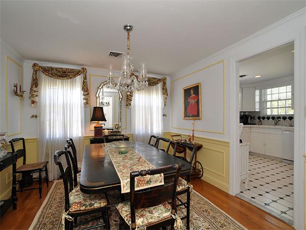 41 Larchmont Road Melrose, MA 02176 - Photo 4 of 28 Gallery Image 4