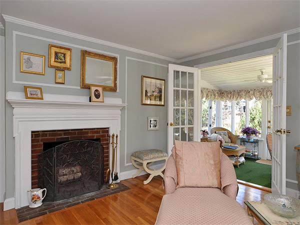 41 Larchmont Road Melrose, MA 02176 - Photo 8 of 28 Gallery Image 8
