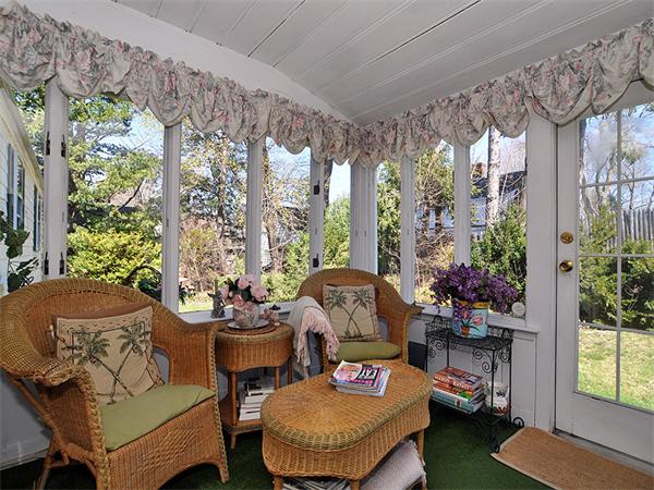 41 Larchmont Road Melrose, MA 02176 - Photo 9 of 28 Gallery Image 9