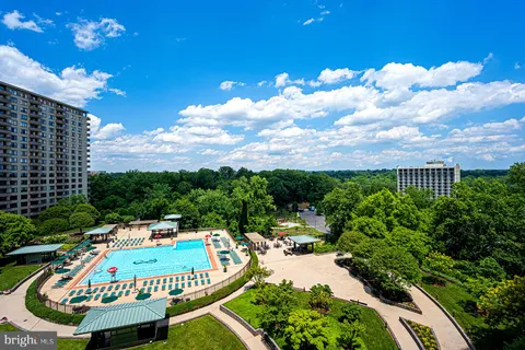 $179,900 | 5225 Pooks Hill Road, Unit 721S, Bethesda, MD 20814