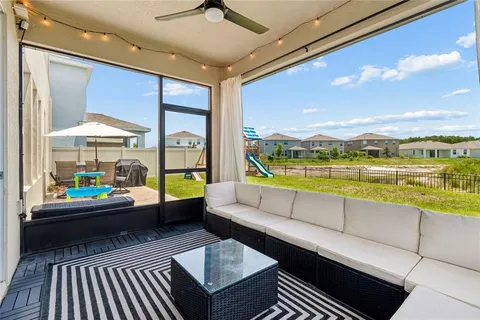 $599,999 | 2510 Warren Acrs Boulevard, Wesley Chapel, FL 33543