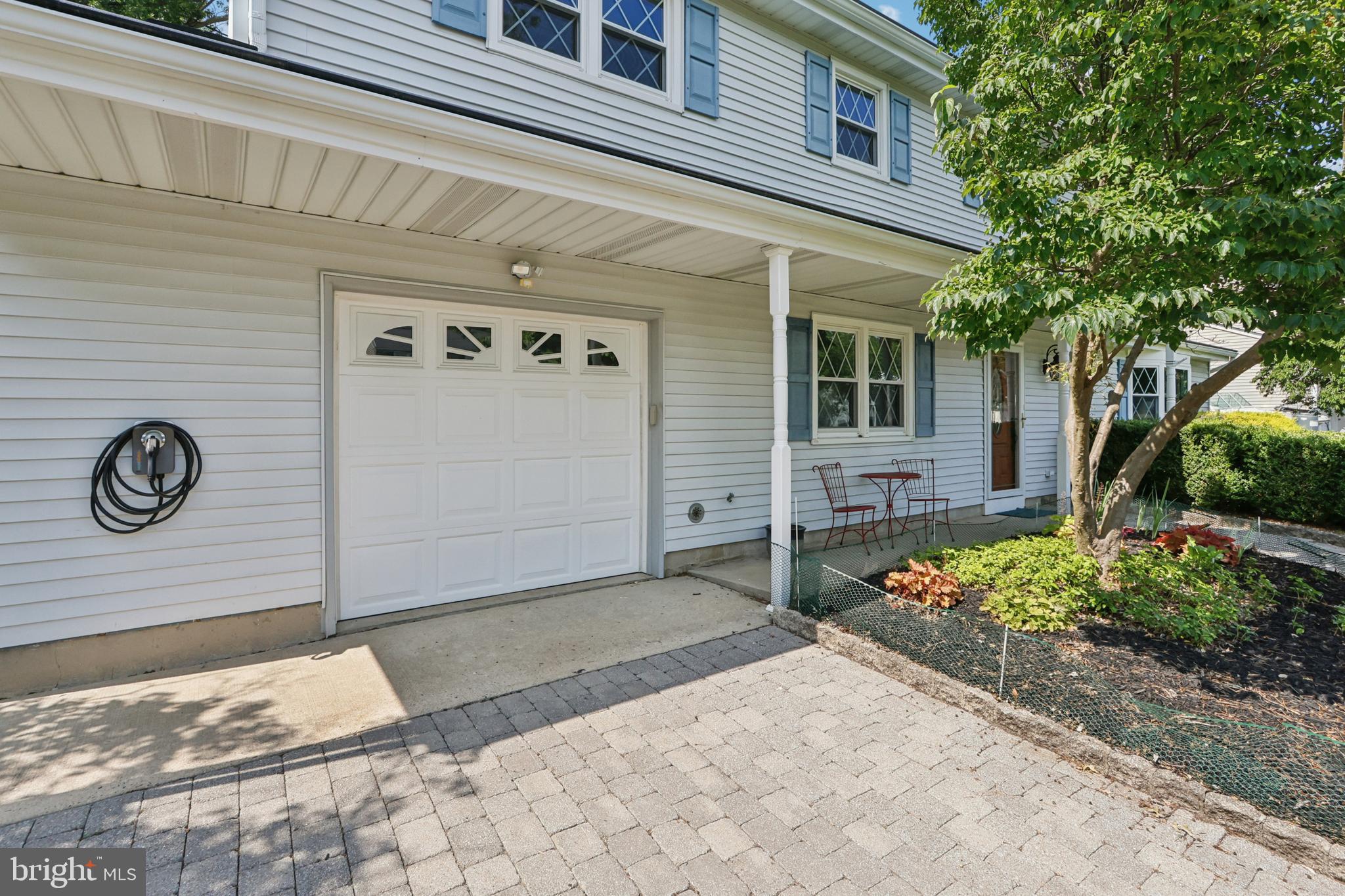 8 Coates Road Allentown, NJ 08501 - Photo 3 of 46 Gallery Image 3
