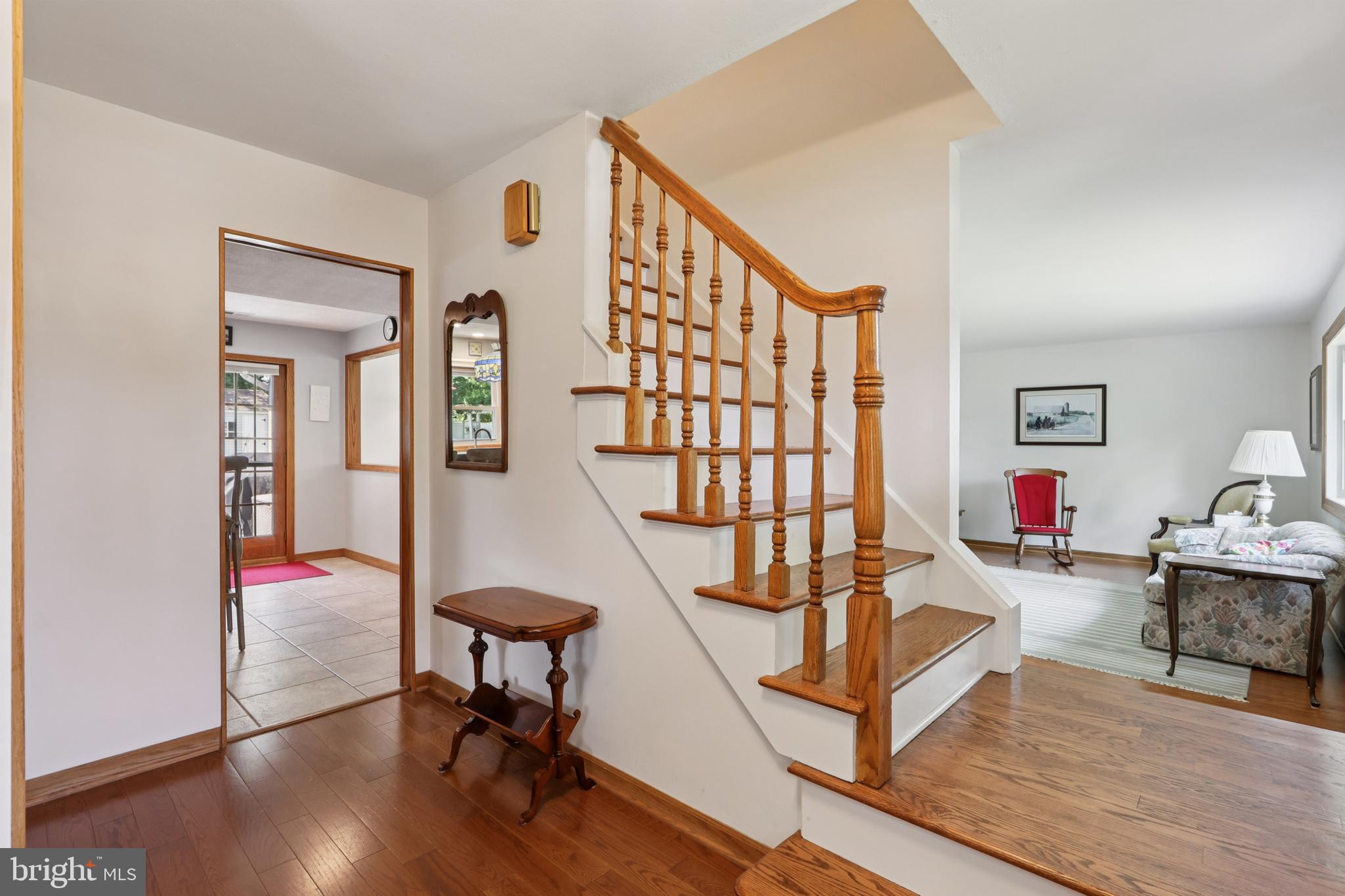 8 Coates Road Allentown, NJ 08501 - Photo 5 of 46 Foyer