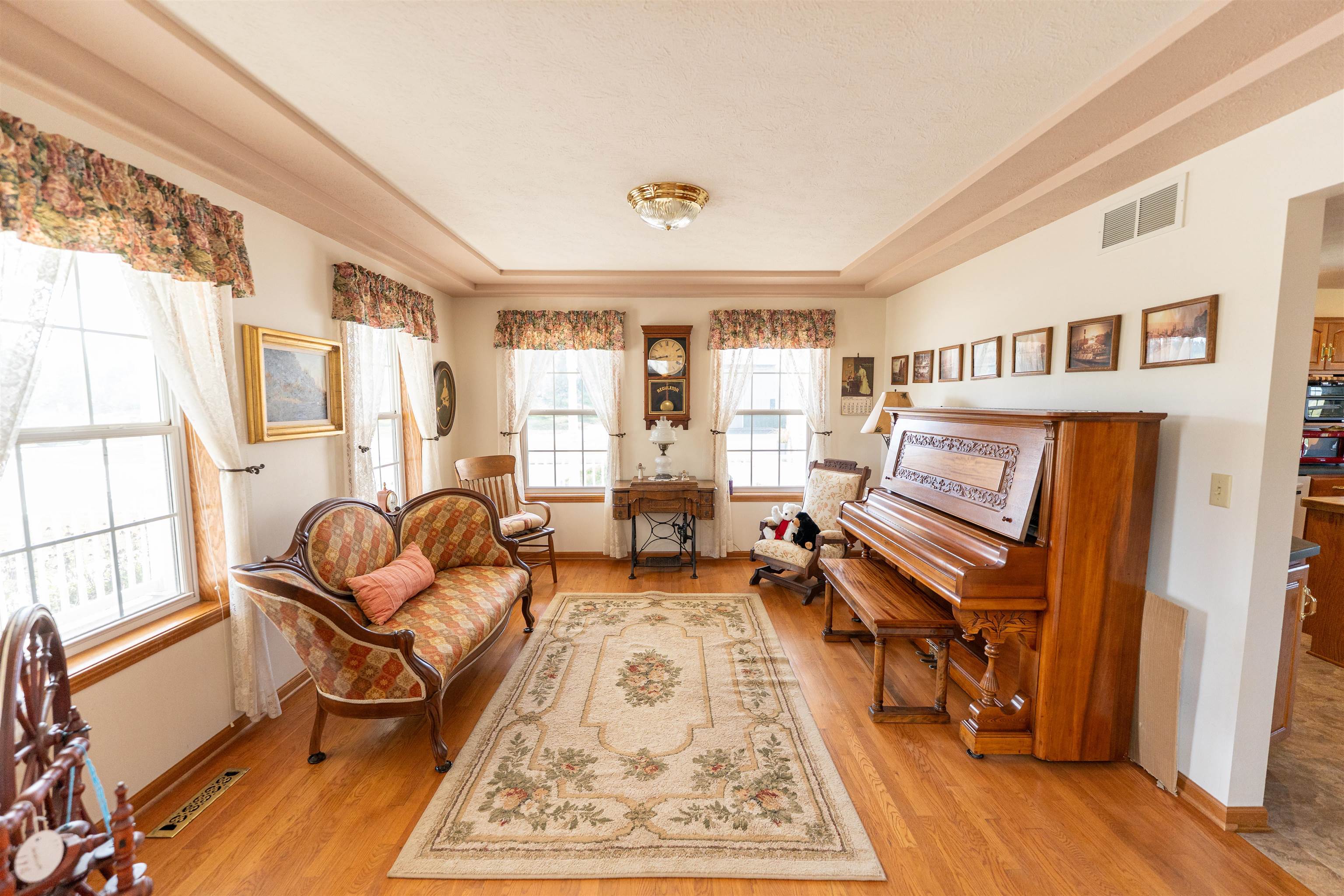 10477 (10 Ac) Telegraph Road Pecatonica, IL 61063 - Photo 13 of 99 Gallery Image 13