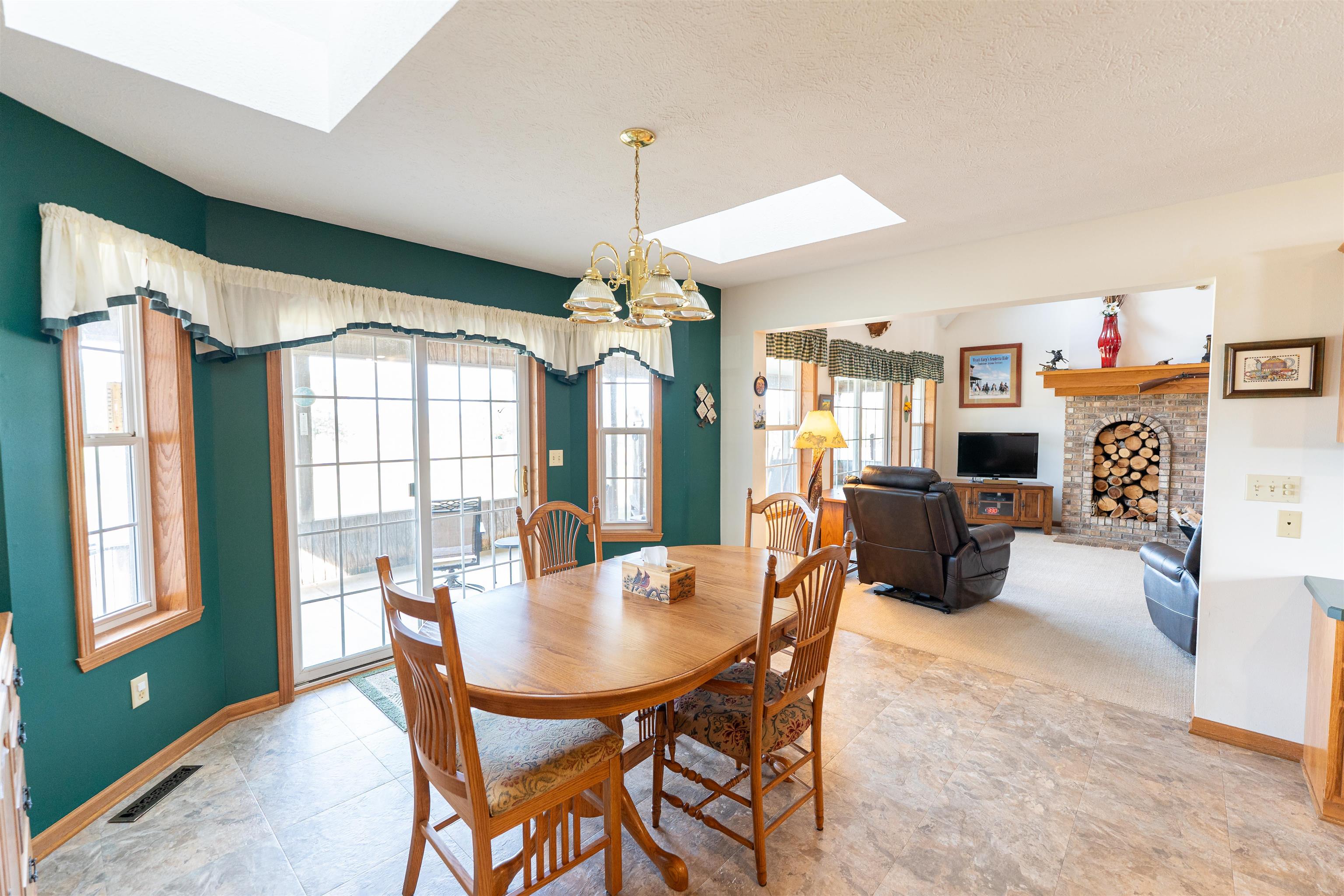 10477 (10 Ac) Telegraph Road Pecatonica, IL 61063 - Photo 21 of 99 Gallery Image 21