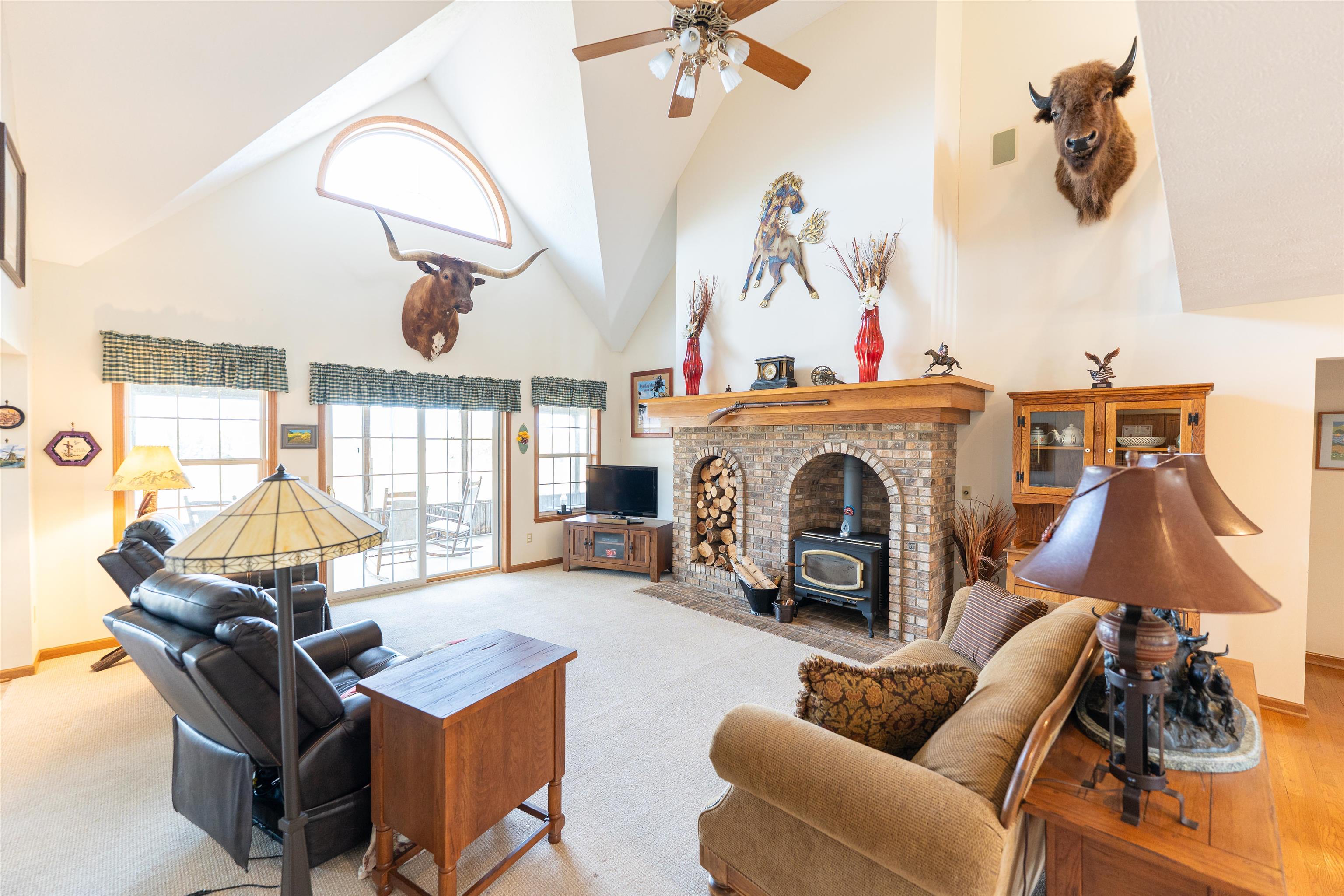 10477 (10 Ac) Telegraph Road Pecatonica, IL 61063 - Photo 23 of 99 Gallery Image 23