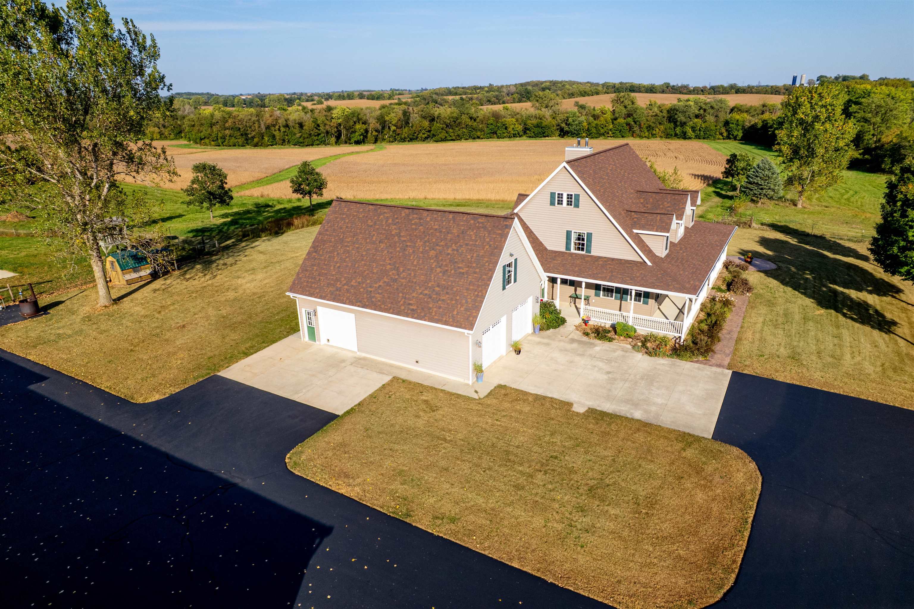 10477 (10 Ac) Telegraph Road Pecatonica, IL 61063 - Photo 3 of 99 Gallery Image 3