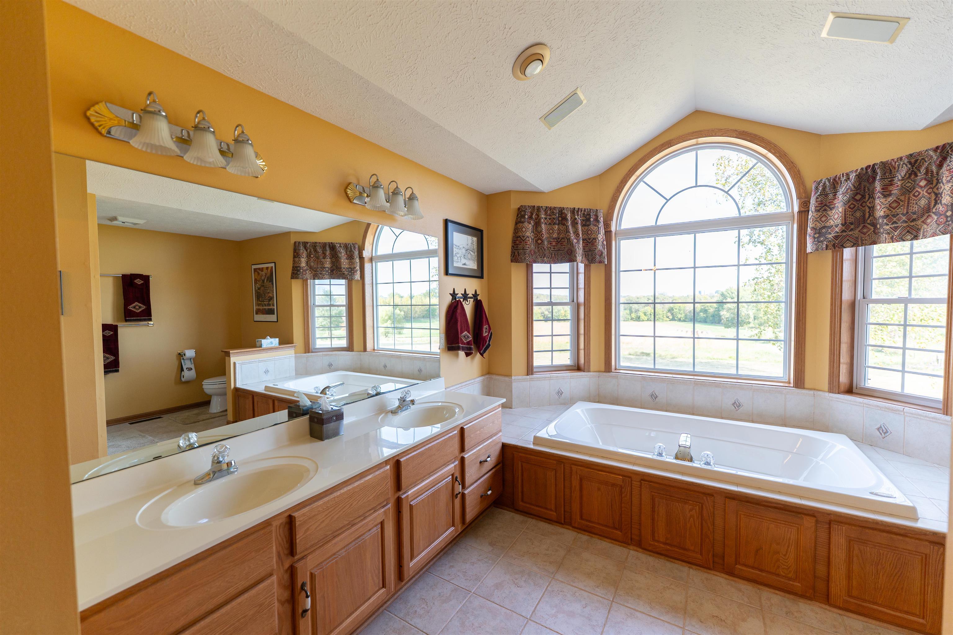 10477 (10 Ac) Telegraph Road Pecatonica, IL 61063 - Photo 31 of 99 Gallery Image 31