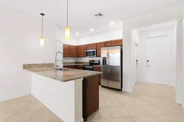 $2,500 | 9512 Southwest Merlin Court, Stuart, FL 34997