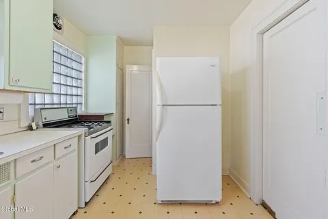 $145,000 | 143 5th Avenue, Gloversville, NY 12078