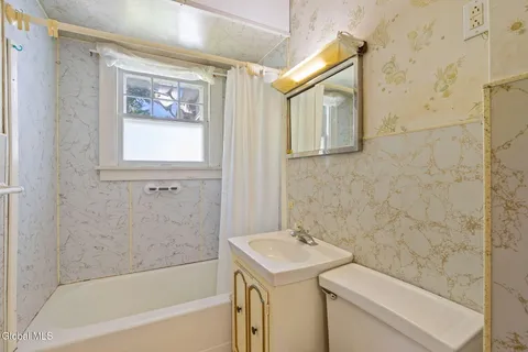 $145,000 | 143 5th Avenue, Gloversville, NY 12078