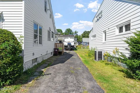 $145,000 | 143 5th Avenue, Gloversville, NY 12078