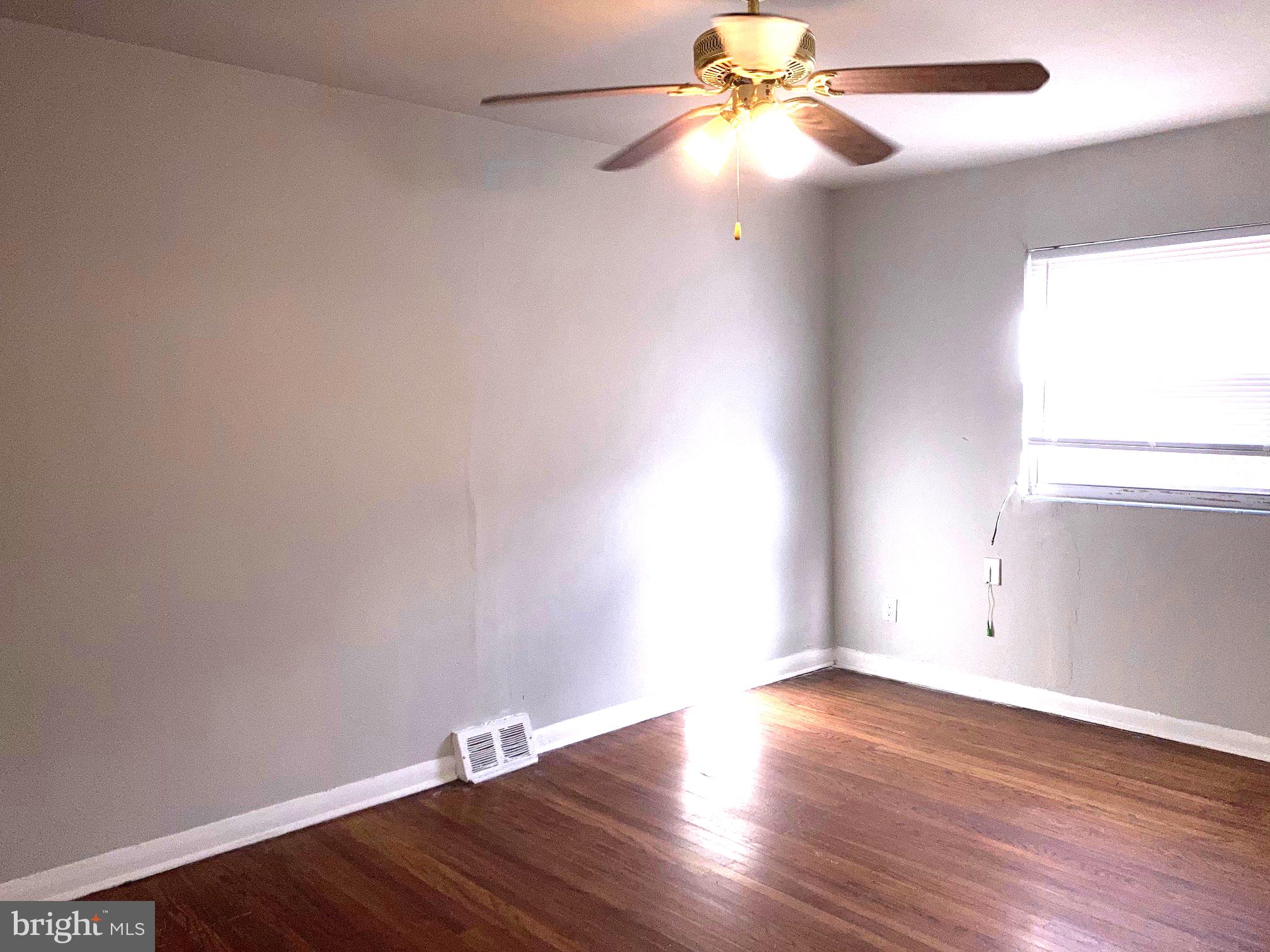 7326 Ruskin Road Philadelphia, PA 19151 - Photo 3 of 12