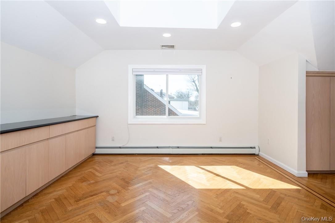 89 Ridgewood Avenue, Unit 2 Yonkers, NY 10704 - Photo 14 of 18