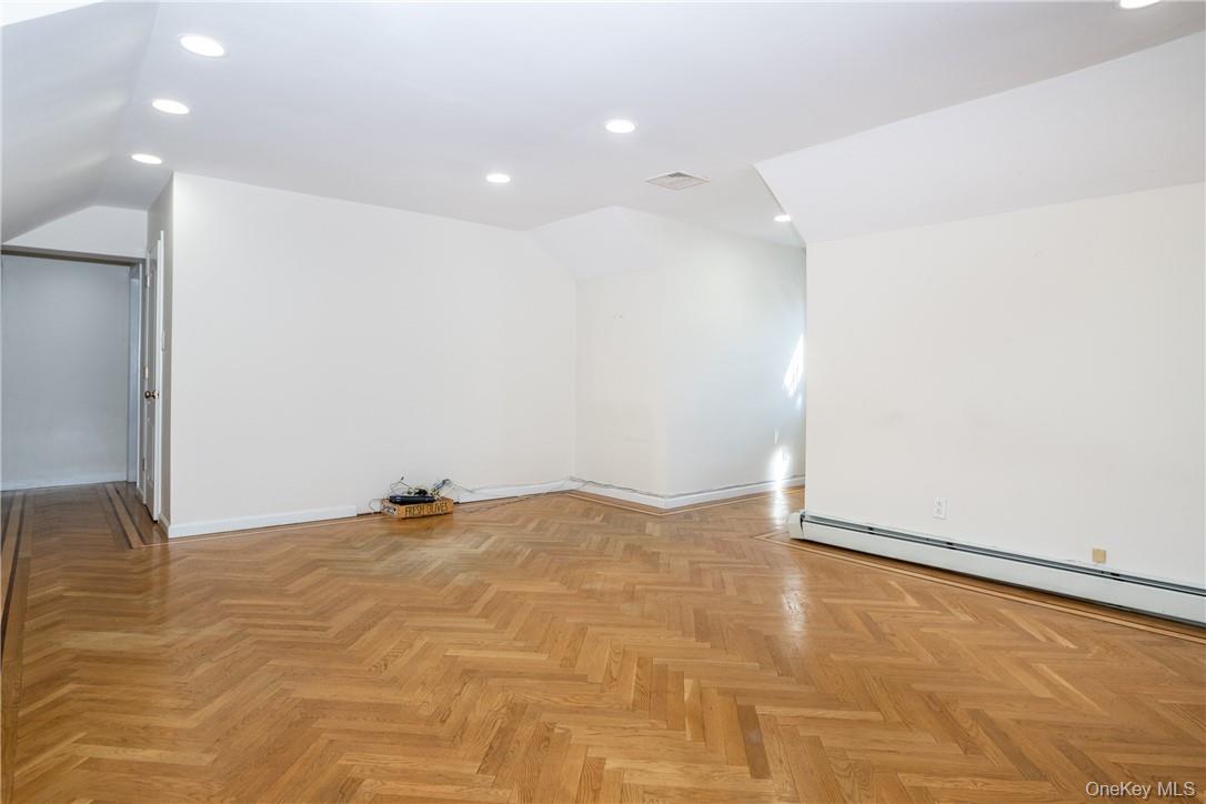 89 Ridgewood Avenue, Unit 2 Yonkers, NY 10704 - Photo 9 of 18