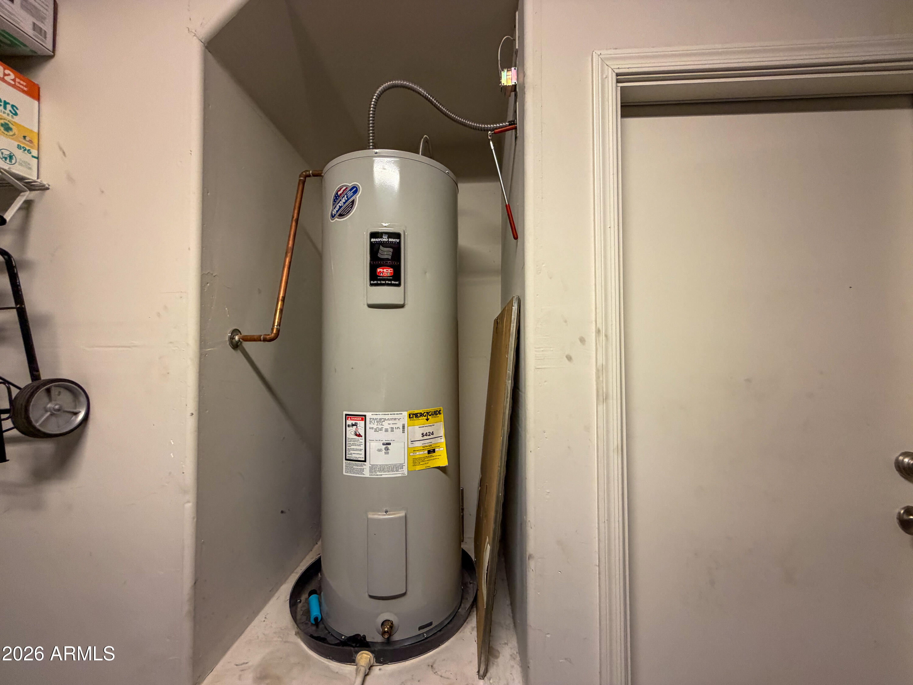 5480 Fulton Street Phoenix, AZ 85043 - Photo 63 of 63 a close view of water heater room