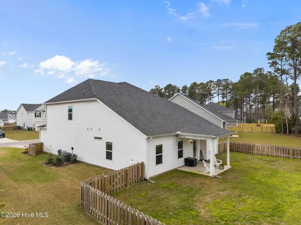 $505,000 | 209 East Red Head Circle, Unit LOT 677, Sneads Ferry, NC 28460