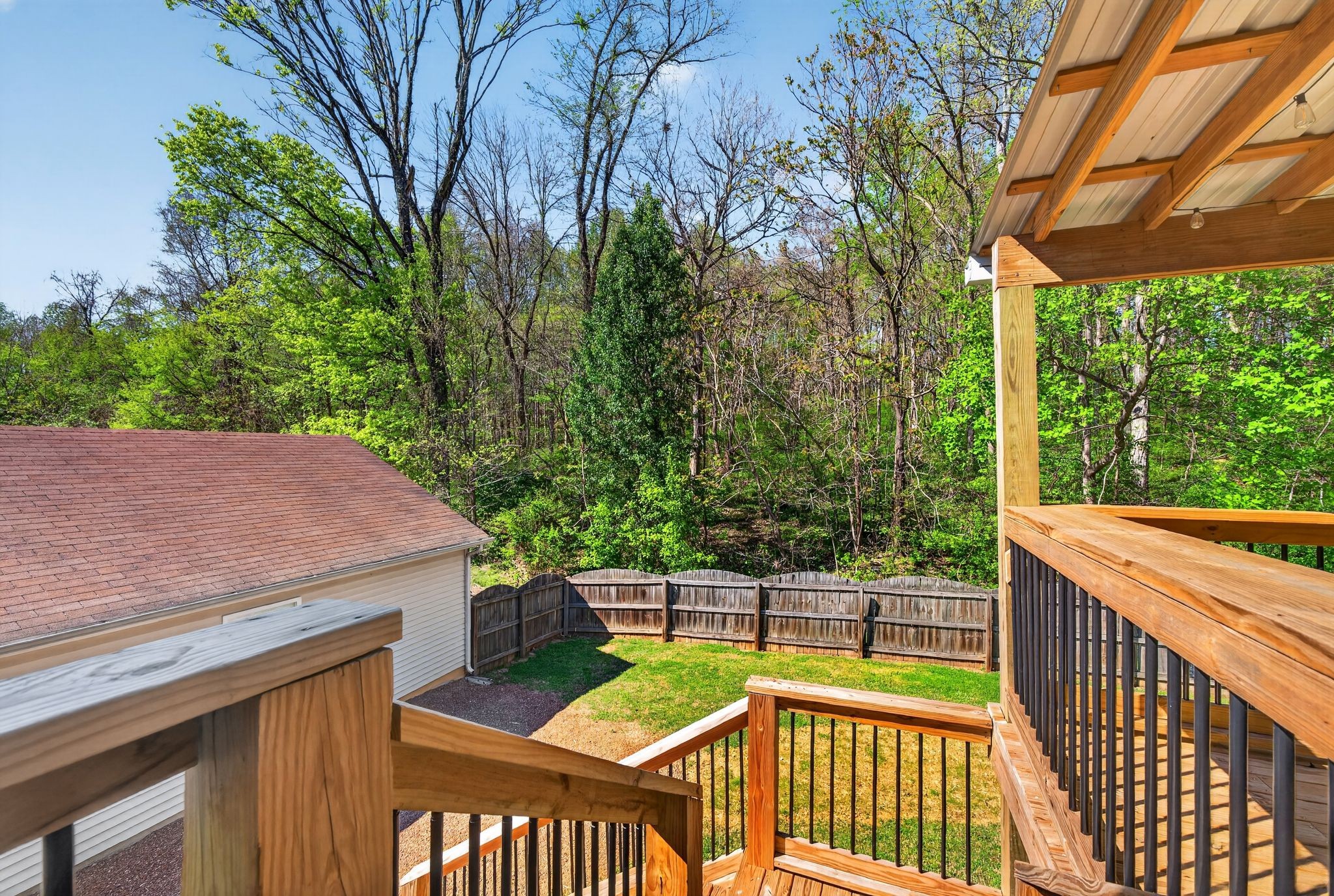 217 Timberlake Drive Springfield, TN 37172 - Photo 23 of 31 a view of a balcony with yard