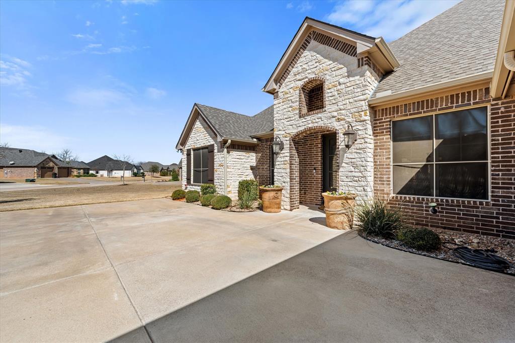 6301 Weatherby Road Granbury, TX 76049 - Photo 11 of 40