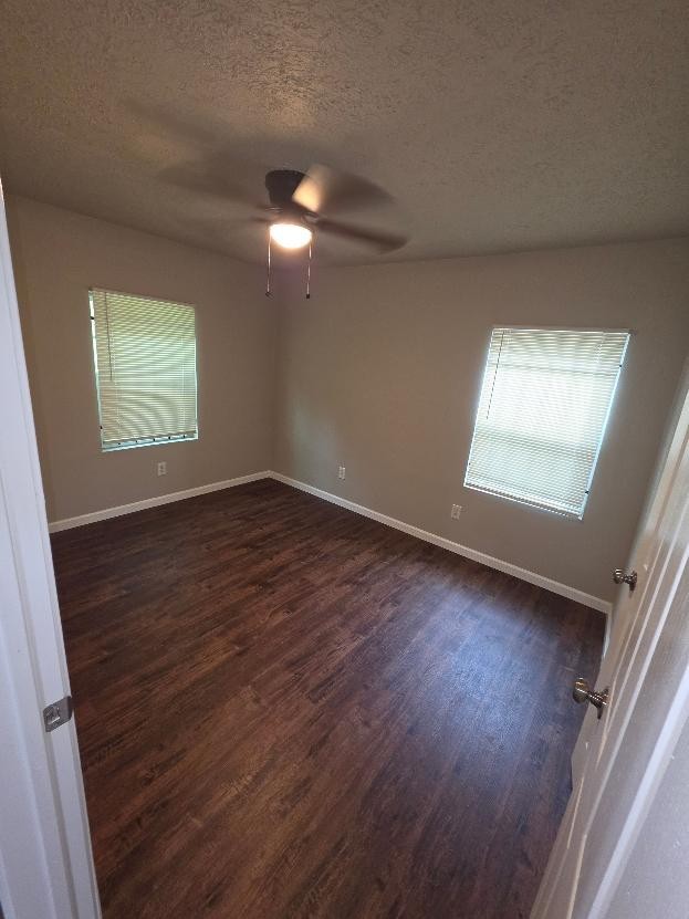 7343 Le Havre Road Houston, TX 77033 - Photo 12 of 16