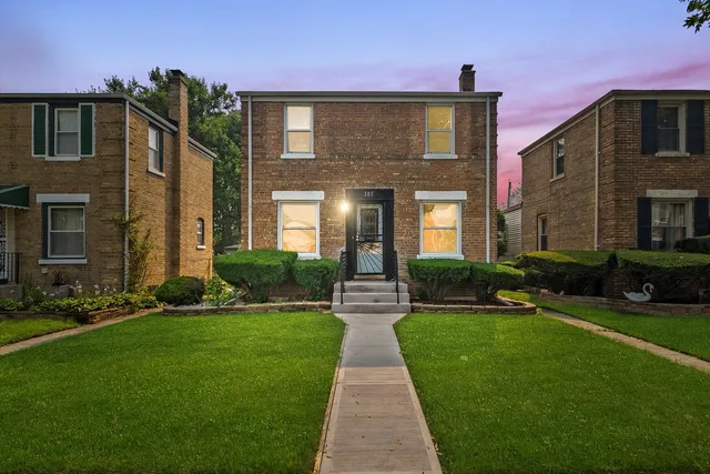 $244,999 | 307 Geneva Avenue, Bellwood, IL 60104