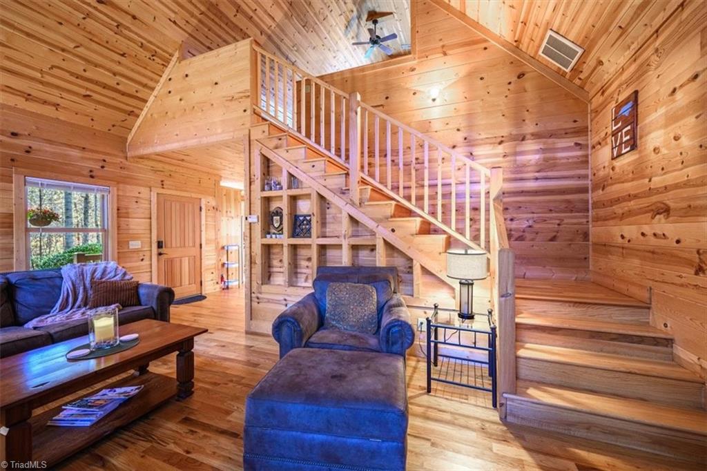 87 Prater Cove Road Franklin, NC 28734 - Photo 14 of 35