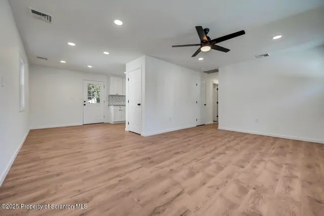 $275,000 | 110 Morgan Street, Jessup, PA 18434