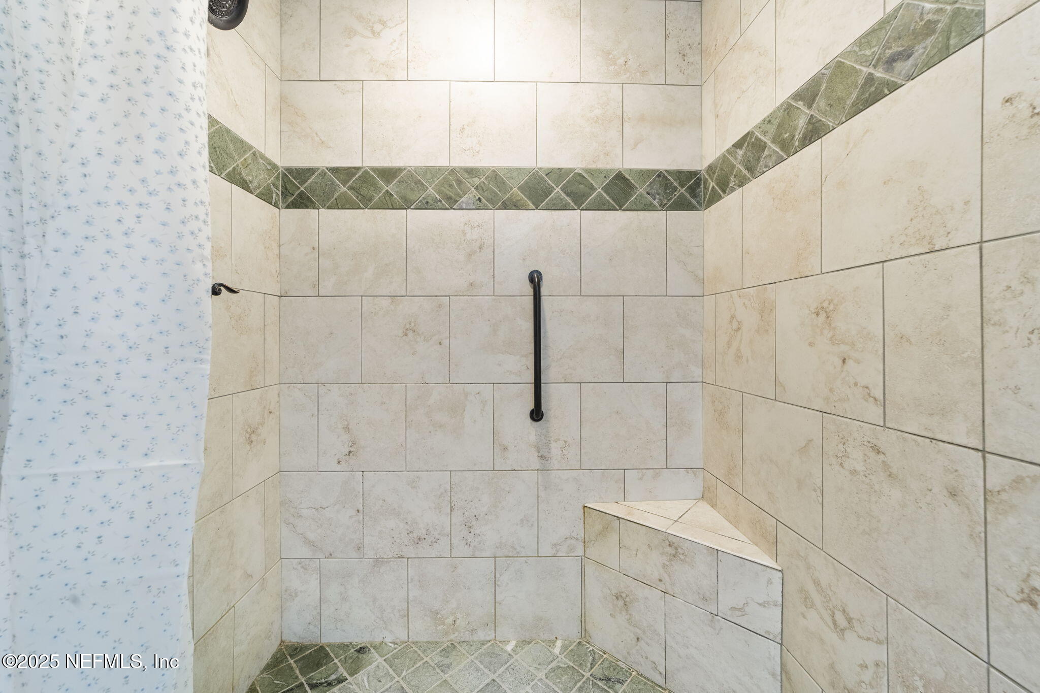 6183 George Hodges Road Macclenny, FL 32063 - Photo 38 of 97 a bathroom with a shower