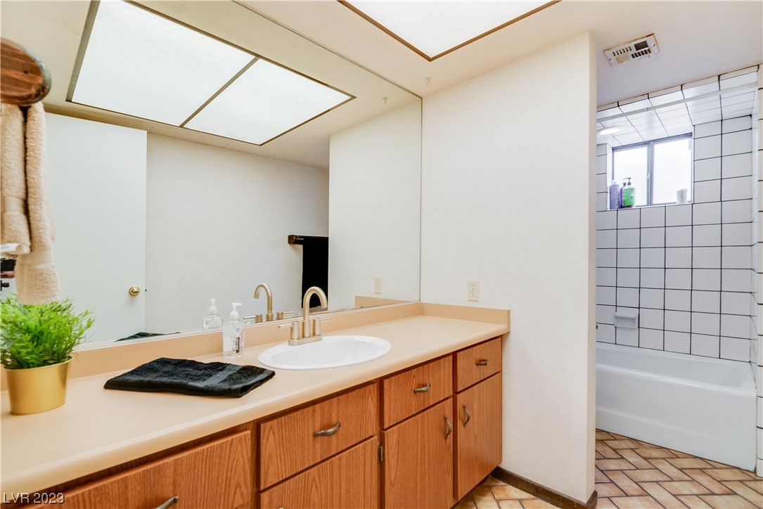 3445 Westwind Road Las Vegas, NV 89146 - Photo 24 of 51 Gallery Image 24