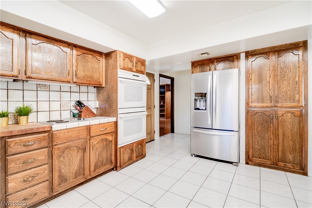 3445 Westwind Road Las Vegas, NV 89146 - Photo 8 of 51 Open Kitchen